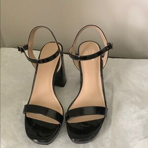 Mi Black Platform Sandals